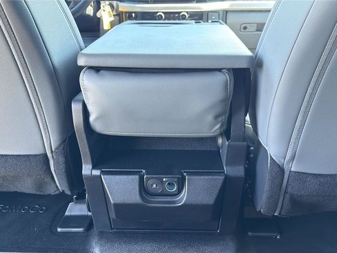 New 2026 Ford F550 4x4 Crew Cab image 32