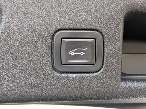 Used 2019 Chevrolet Equinox LT AWD/4WD image 32