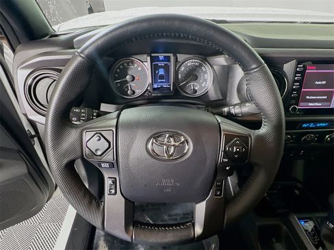 Certified 2023 Toyota Tacoma TRD Off-Road image 11
