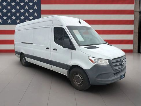 Used 2021 Mercedes-Benz Sprinter 2500 w/ Driver Convenience Package image 7