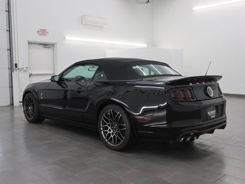Used 2014 Ford Mustang Shelby GT500 RWD image 5