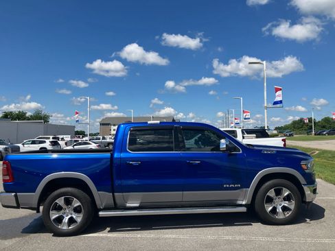 Used 2019 RAM 1500 Laramie AWD/4WD image 8