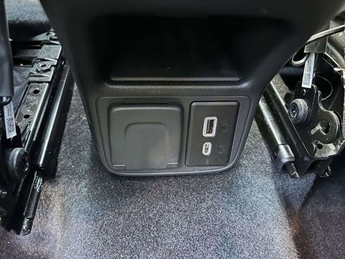 Used 2023 Chevrolet TrailBlazer RS w/ Sun and Liftgate Package image 13