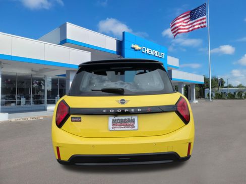 Used 2025 MINI Cooper S FWD image 4