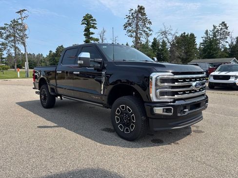 Used 2024 Ford F250 Platinum AWD/4WD image 1