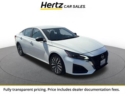 Used 2025 Nissan Altima 2.5 SV FWD image 1