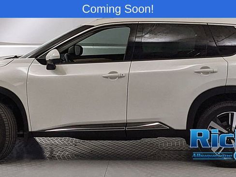 Used 2022 Nissan Rogue Platinum w/ Head-Up Display Package AWD/4WD image 5