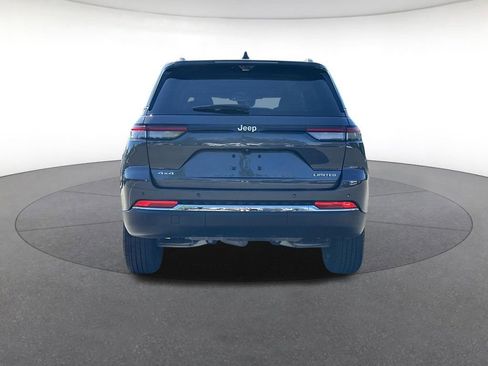 Certified 2025 Jeep Grand Cherokee Limited w/ Luxury Tech Group II AWD/4WD image 4