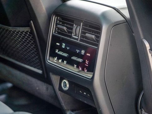 Used 2024 Porsche Cayenne S image 48