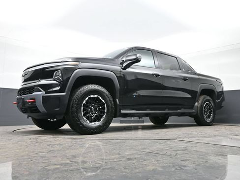 Used 2026 Chevrolet Silverado EV Trail Boss w/ Plus Package AWD/4WD image 24