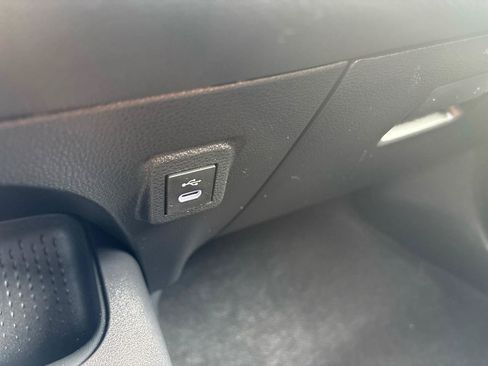 Used 2025 Toyota Corolla LE FWD image 26