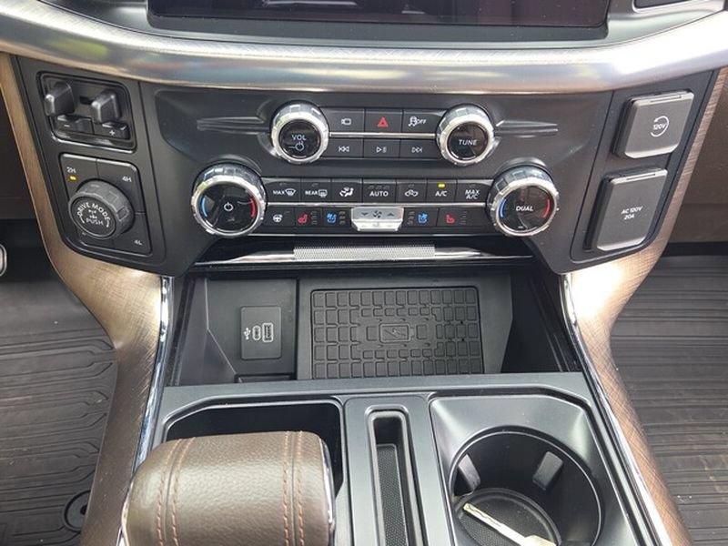 Used 2025 Ford F150 King Ranch AWD/4WD image 17