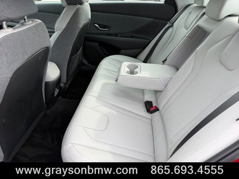 Used 2025 Hyundai Elantra Limited FWD image 14