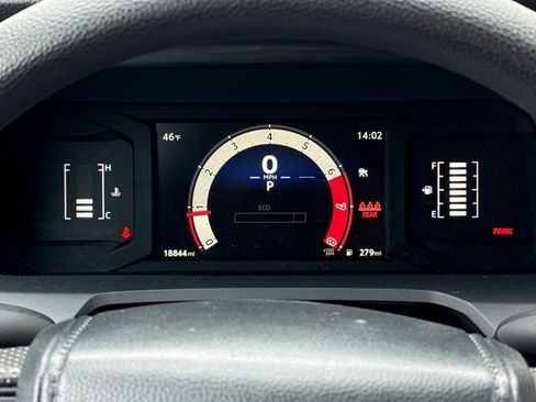 Used 2024 Toyota Tacoma SR image 30