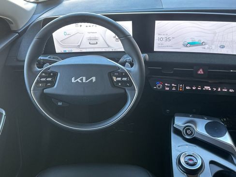 Used 2024 Kia EV6 Light RWD image 14