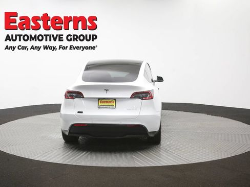 Used 2021 Tesla Model Y Long Range AWD/4WD image 35