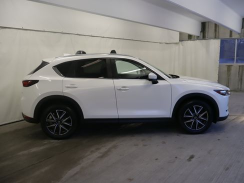 Used 2018 MAZDA CX-5 Touring image 4