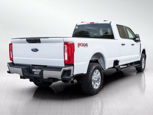 Used 2023 Ford F350 XLT AWD/4WD image 5