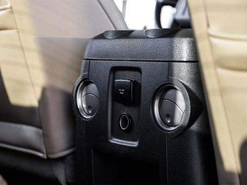 Used 2015 Ford F350 Lariat w/ Lariat Ultimate Package image 40