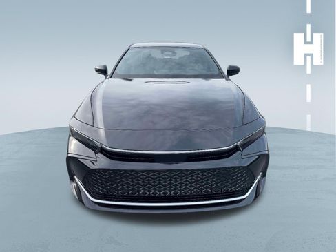 Used 2026 Toyota Crown XLE image 3