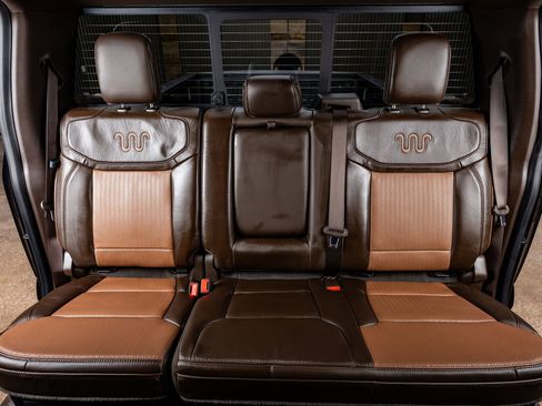 Used 2025 Ford F350 King Ranch w/ Chrome Package image 35