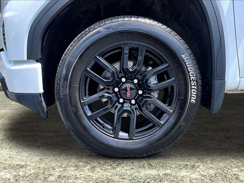 Used 2024 GMC Sierra 1500 Elevation AWD/4WD image 34