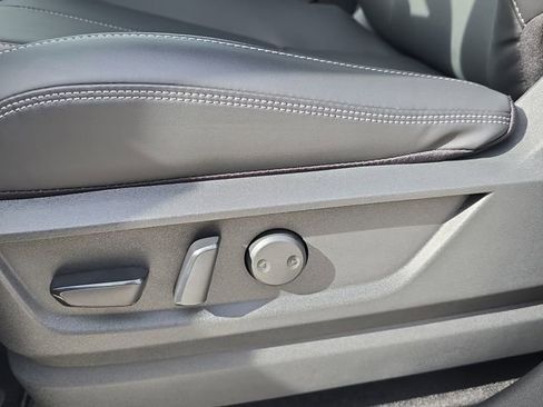 New 2026 Nissan Armada SL w/ Captain's Chari Seat Package image 24