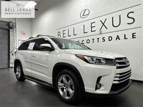 Used 2017 Toyota Highlander Limited image 1