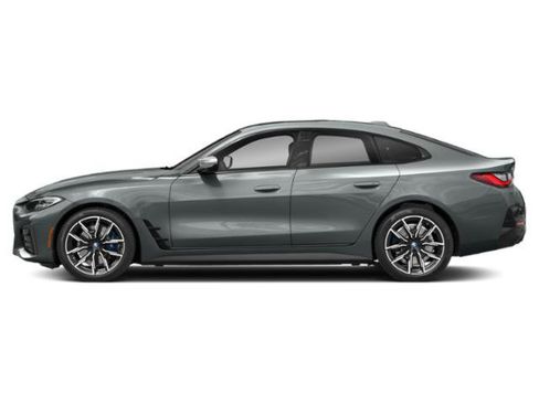 Used 2023 BMW i4 eDrive40 RWD image 3