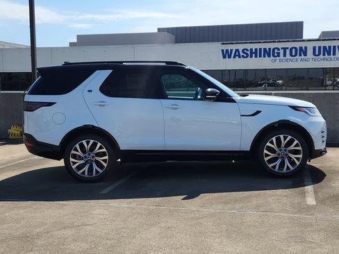 Used 2026 Land Rover Discovery Limited Edition AWD/4WD image 11