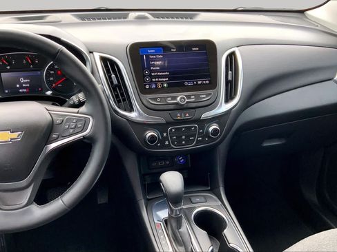 Used 2024 Chevrolet Equinox LT FWD image 7