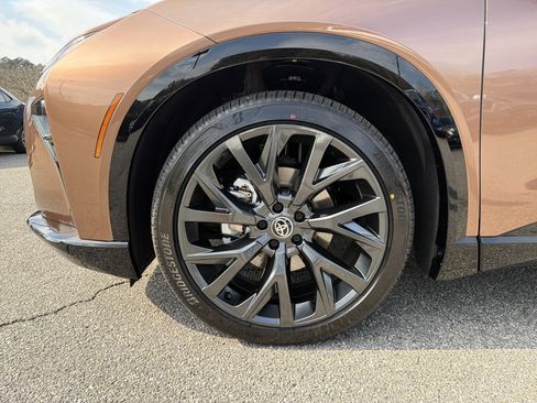 New 2026 Toyota Crown Signia Limited image 13