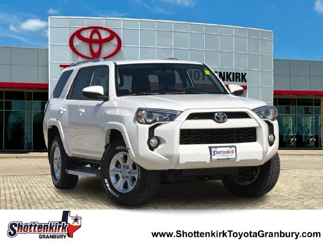 Used 2017 Toyota 4Runner SR5 AWD/4WD image 1