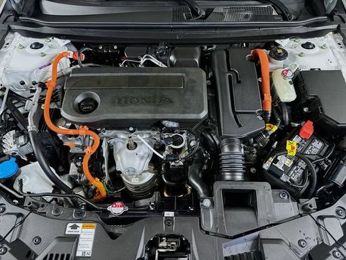 Used 2025 Honda Accord Sport image 32