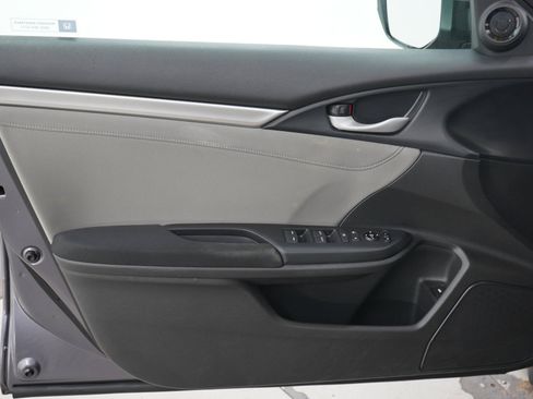 Used 2017 Honda Civic EX image 18