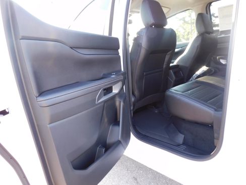 New 2025 Ford Ranger Lariat w/ Chrome Accent Package image 13