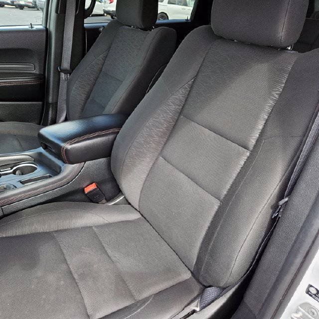 Used 2025 Dodge Durango GT AWD/4WD image 13