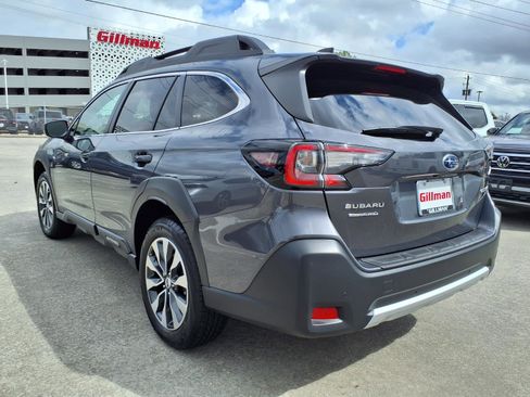 Used 2025 Subaru Outback Limited image 3