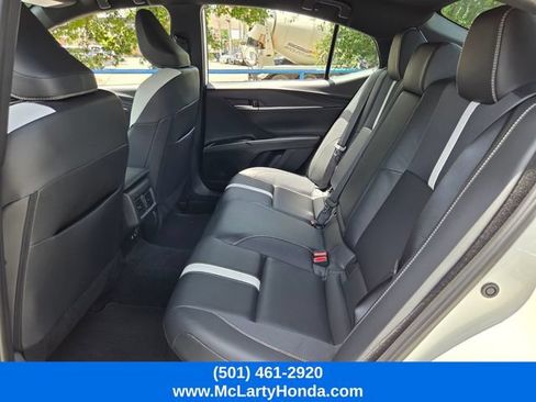 Used 2025 Toyota Camry SE FWD image 11