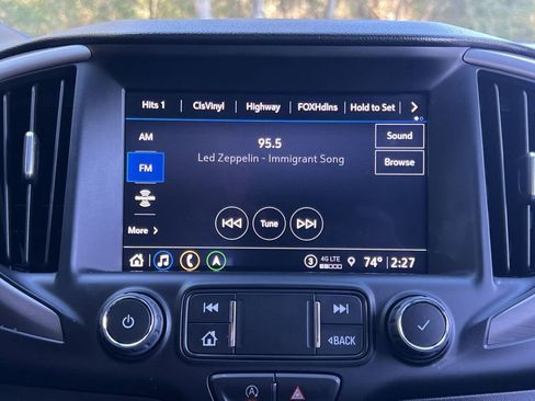 Used 2022 GMC Terrain AT4 w/ Infotainment Package II image 16