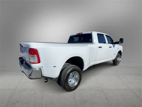 Used 2021 RAM 3500 Tradesman w/ Chrome Appearance Group image 8