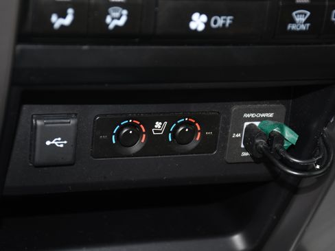 Used 2021 Toyota 4Runner Limited image 16