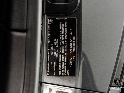 Used 2022 Lamborghini Huracan EVO image 54