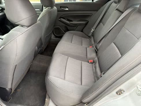 Used 2022 Nissan Altima 2.5 SV w/ SV Premium Package image 17