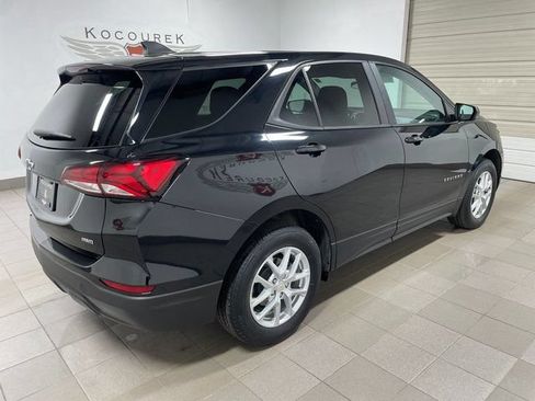 Used 2023 Chevrolet Equinox LS w/ LS Convenience Package AWD/4WD image 6