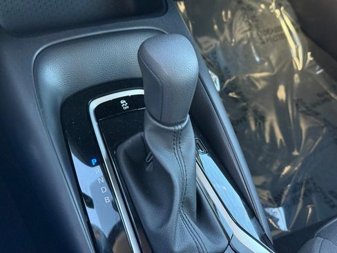 Certified 2025 Toyota Corolla LE image 21