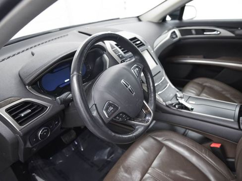 Used 2014 Lincoln MKZ AWD image 18