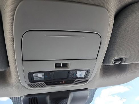 Used 2022 Ford F150 XLT w/ Equipment Group 302A High AWD/4WD image 17