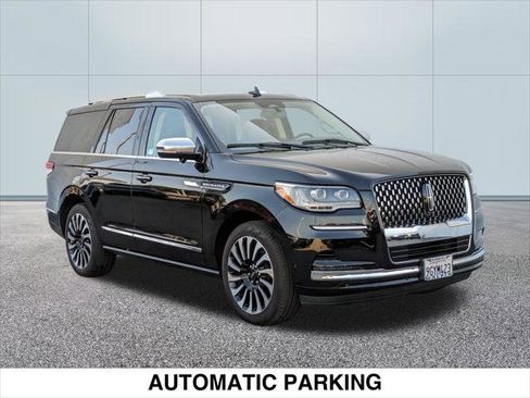 Used 2023 Lincoln Navigator Black Label image 7