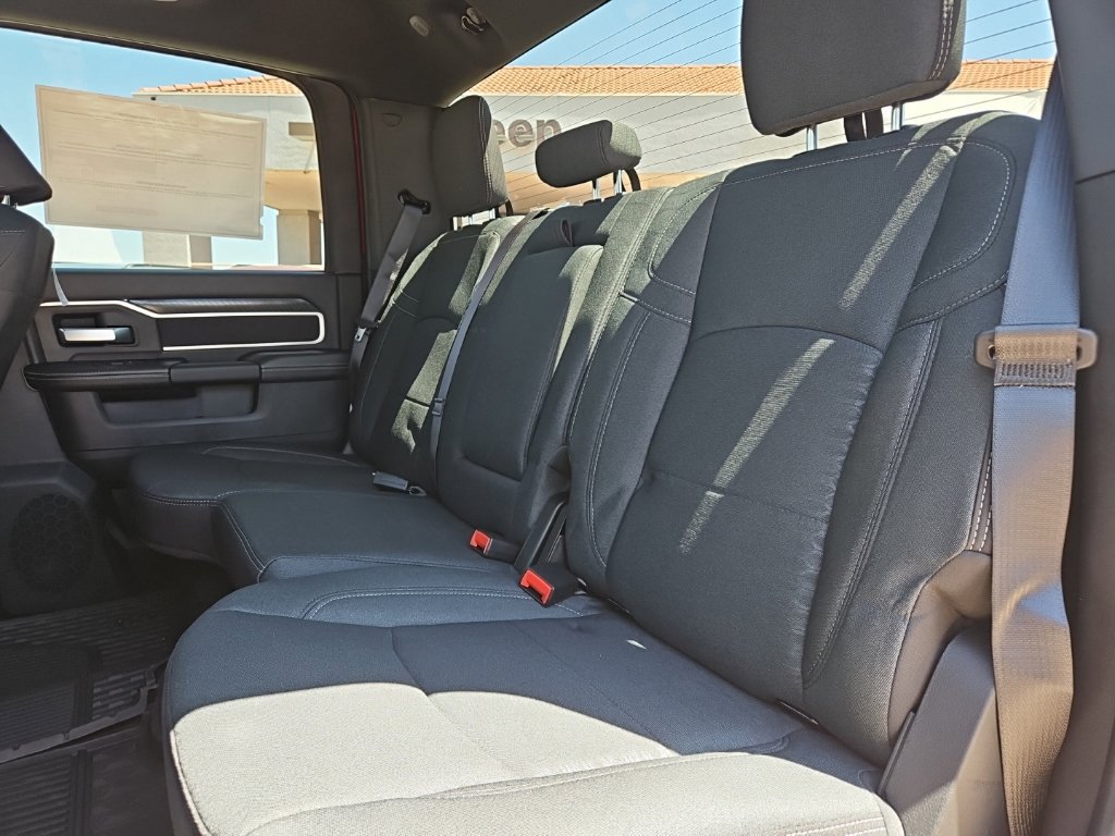 New 2026 RAM 2500 Big Horn AWD/4WD image 18